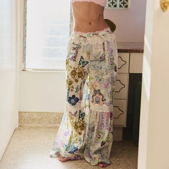 Lucky In Love Lounge Pants - Picture 5 of 5